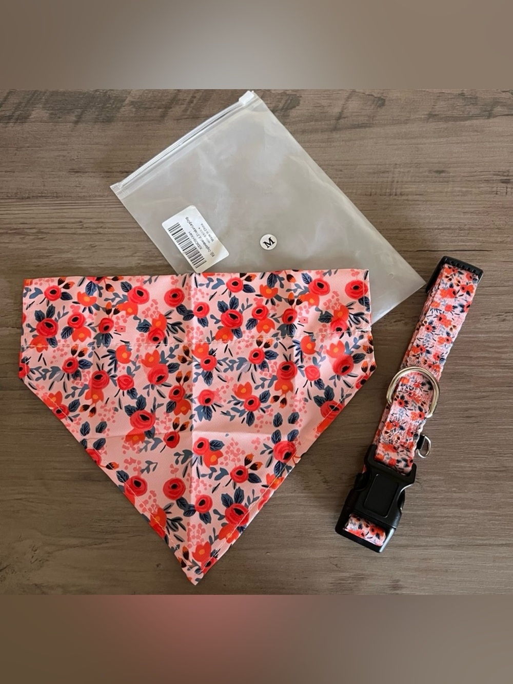 Dog Collar Bandana Set Pink Floral NEW Size M Medium /Large Puppy Animal